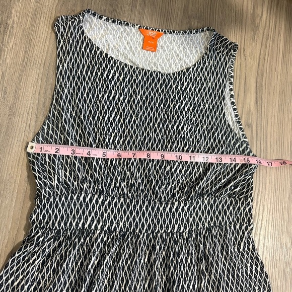 Joe Fresh Sleeveless Fit Flare Dress Black White Geometric Print Sz M Classic - Picture 7 of 8